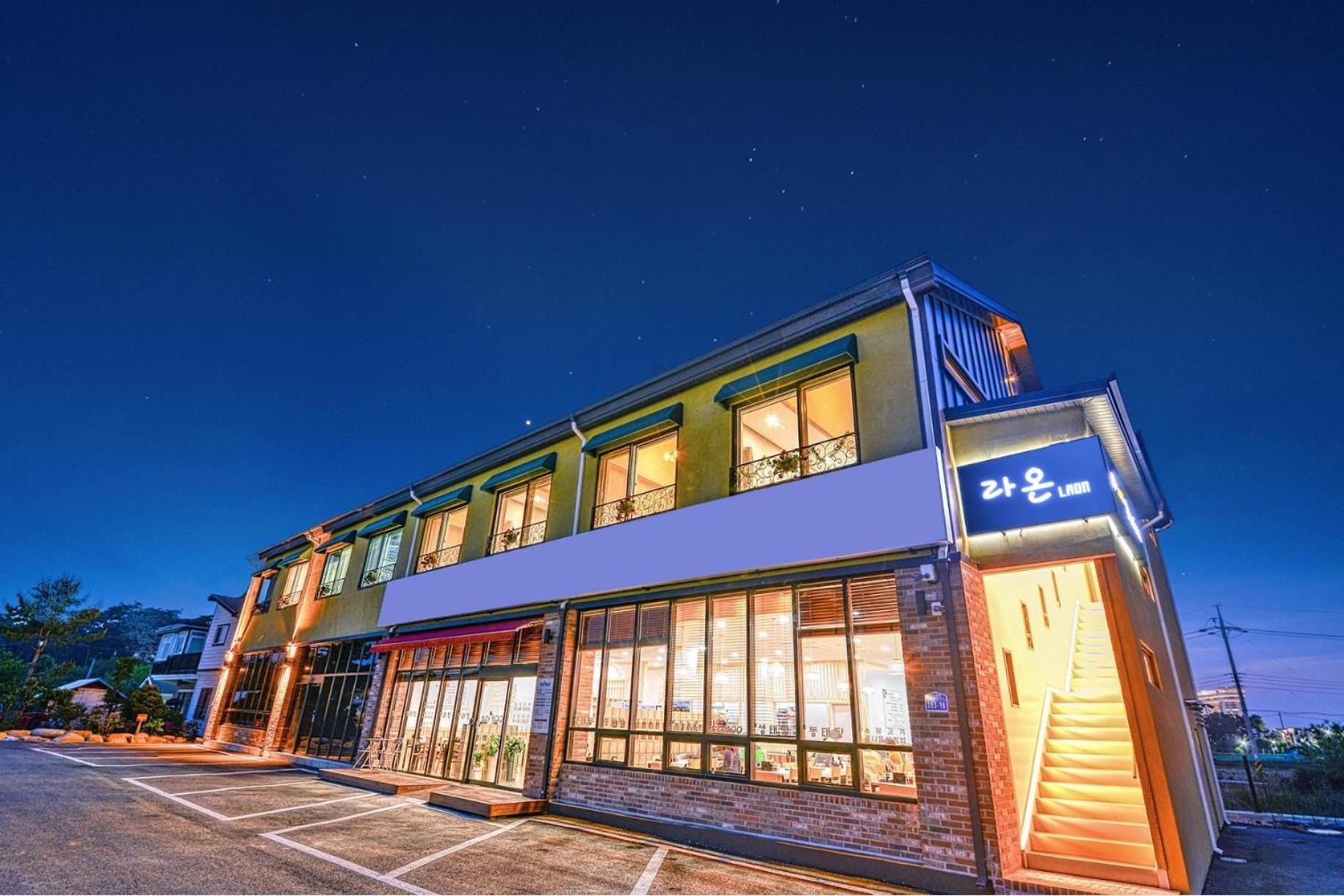 Gangneung Raon Pension Exterior photo